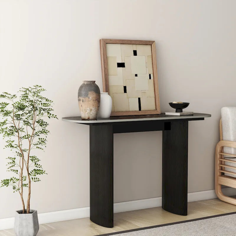 Console en marbre avec base cannelée