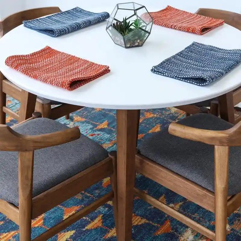 Ensemble de table à manger en noyer massif et de 4 chaises moderne