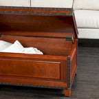 Table basse en coffre en bois